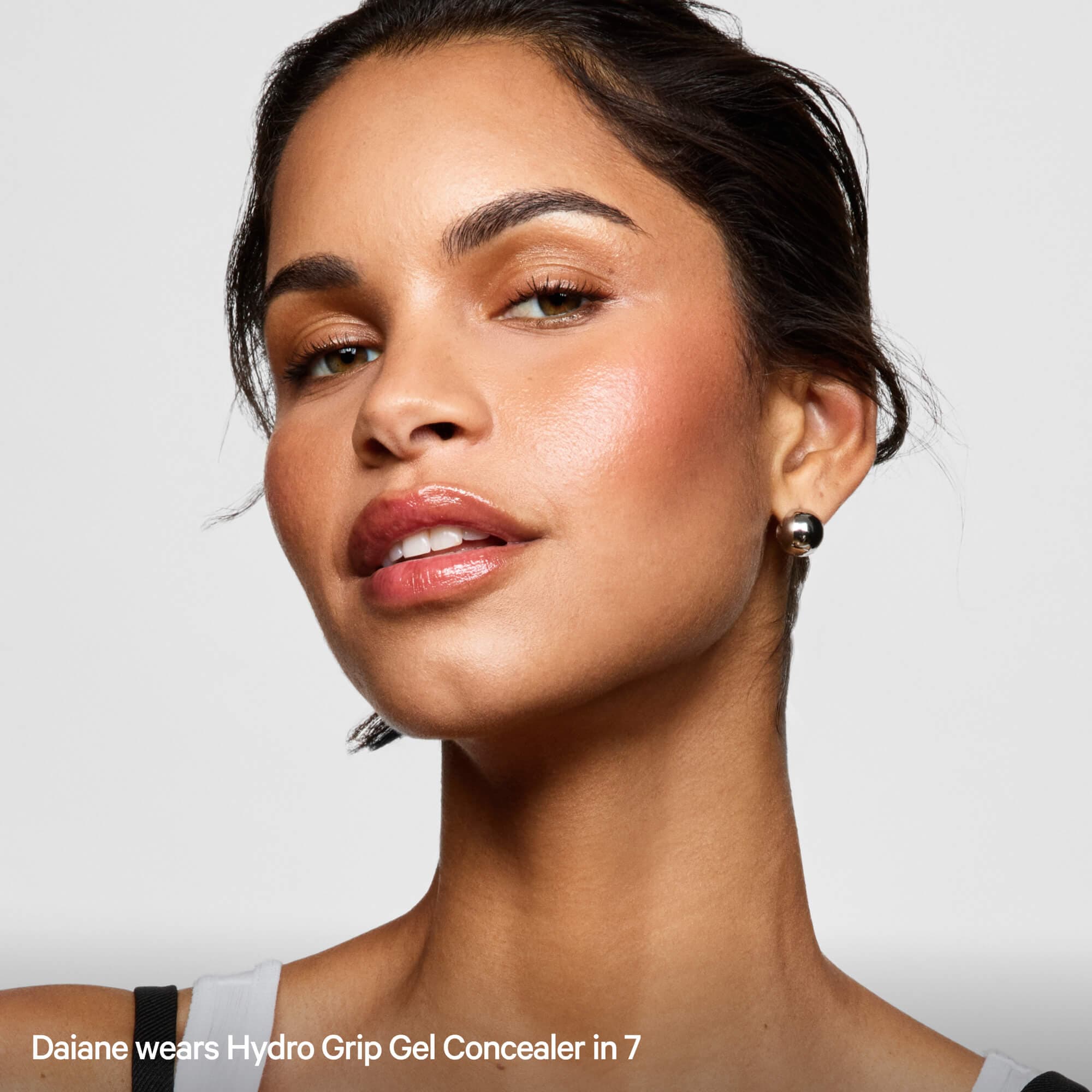 Hydro Grip Gel Concealer - Image 19